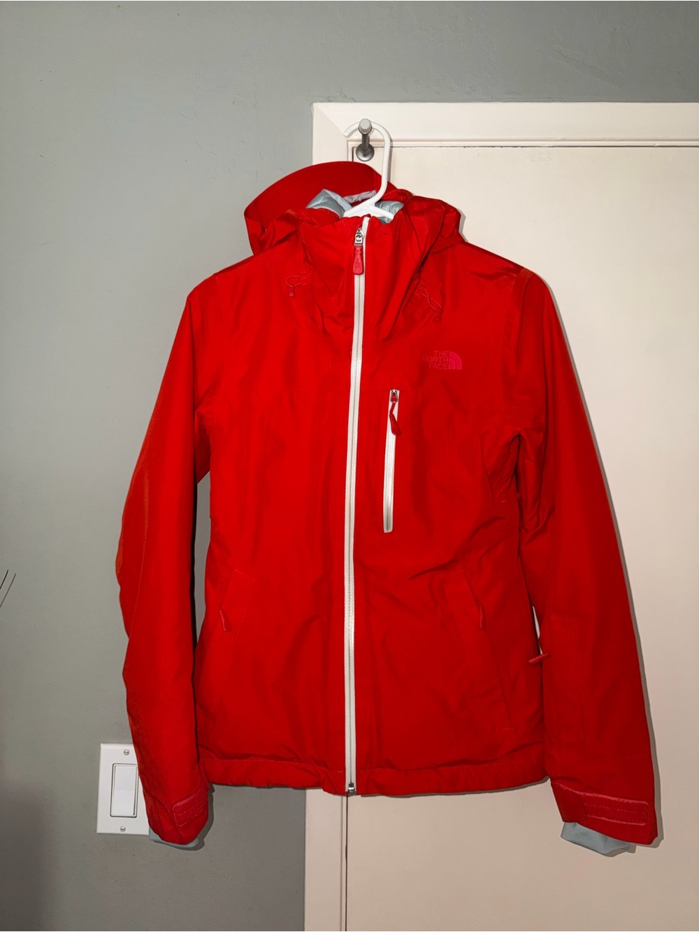 North Face Women’s Dryvent Hooded Red/Clementine Triclimate Jacket
